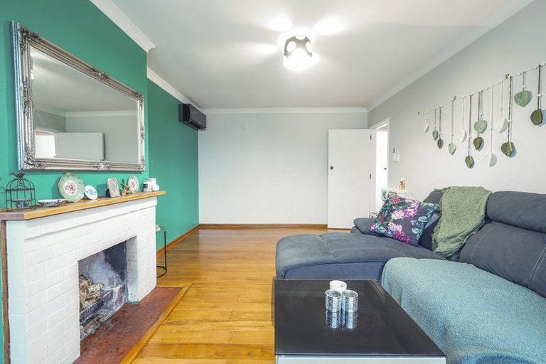Photo of property in 12 Le Quesne Place, Fairfield, Hamilton, 3214