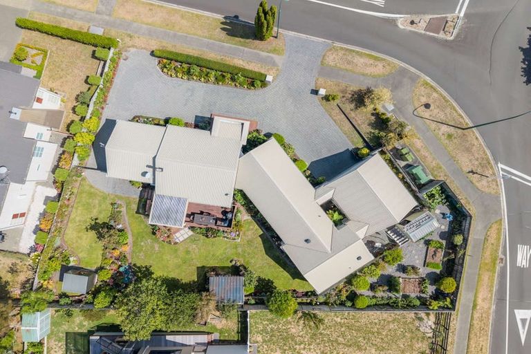 Photo of property in 2 Vaucluse Drive, Nukuhau, Taupo, 3330