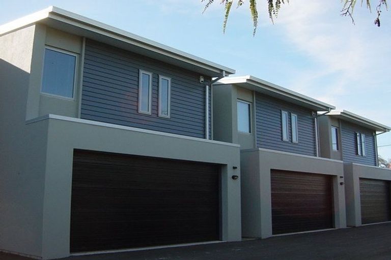 Photo of property in 2/121 Bishop Street, St Albans, Christchurch, 8014