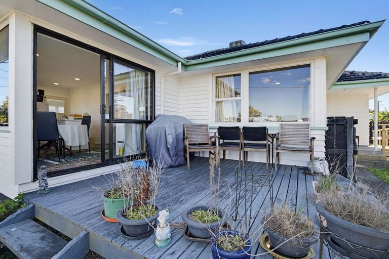 Photo of property in 5 Minifie Avenue, Melville, Hamilton, 3206