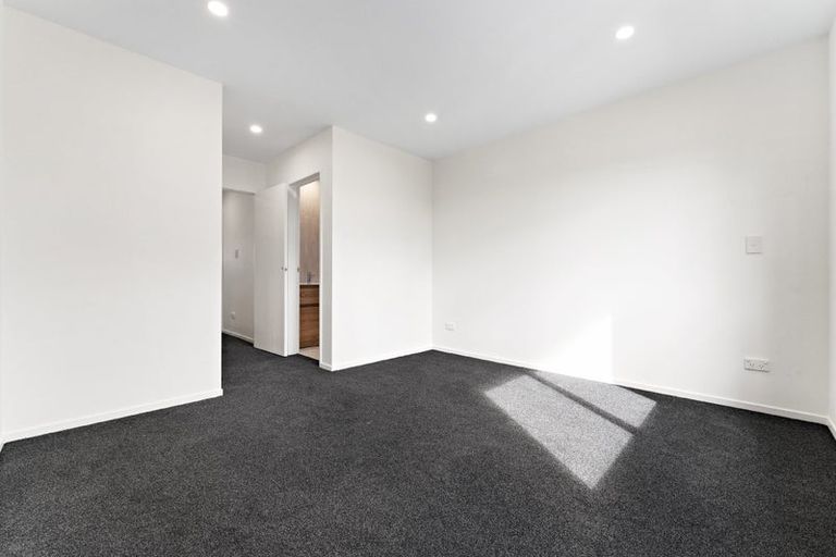 Photo of property in 2d Clutha Crescent, Clover Park, Auckland, 2023