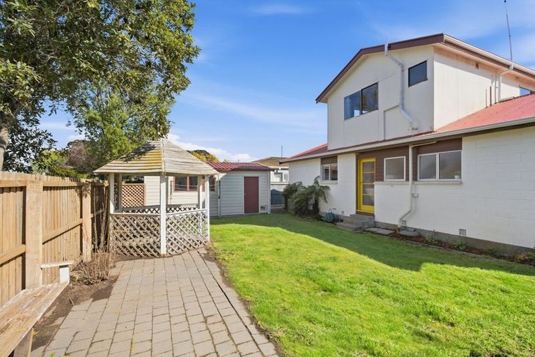 Photo of property in 2/16 Kawau Crescent, Bromley, Christchurch, 8062