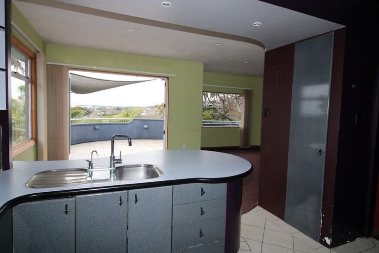 Photo of property in 82 Mangorei Road, Strandon, New Plymouth, 4312