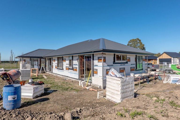 Photo of property in 49 Suffolk Drive, Kirwee, 7571