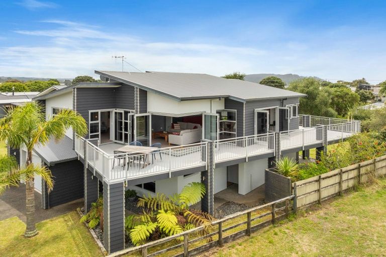 Photo of property in 116 Patuwai Drive, Whangamata, 3620