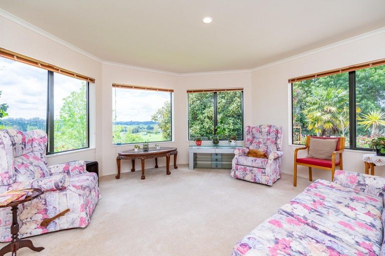 Photo of property in 64 Matakohe Road East, Matakohe, 0593