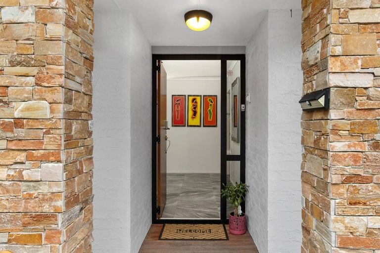 Photo of property in 21 Hawk Place, Welcome Bay, Tauranga, 3112