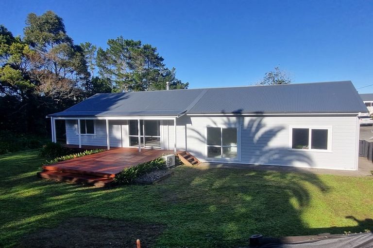 Photo of property in 388 Muriwai Road, Waimauku, 0881