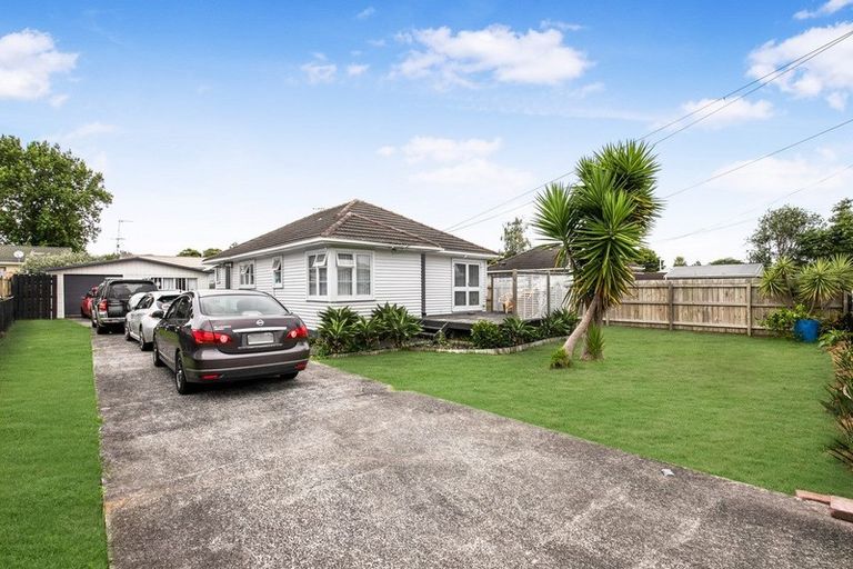 Photo of property in 1/4 Pratt Street, Papakura, 2110