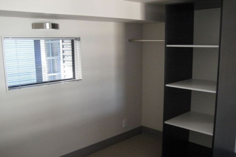 Photo of property in Urbane Apartments, 35/29 Webb Street, Mount Cook, Wellington, 6011