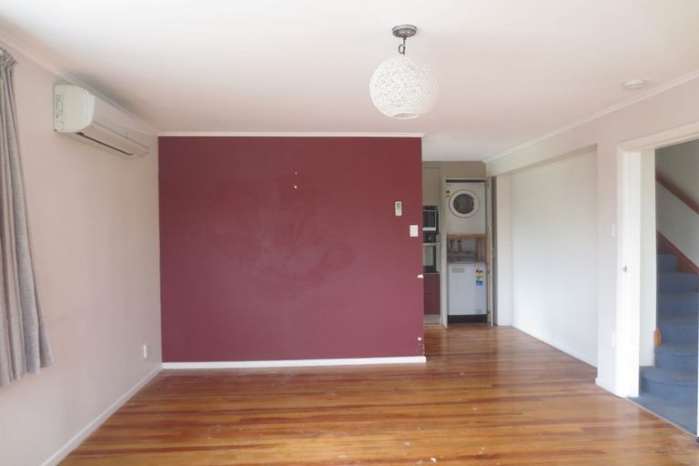 Photo of property in 60 Beazley Avenue, Paparangi, Wellington, 6037