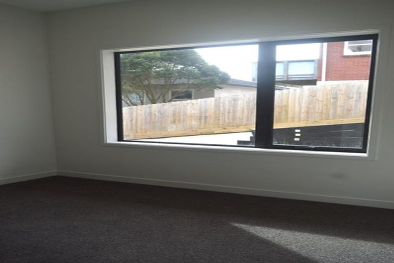 Photo of property in 5/388 Glenfield Road, Glenfield, Auckland, 0629