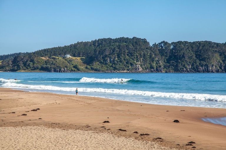 Photo of property in 17 Pye Place, Hot Water Beach, Whitianga, 3591