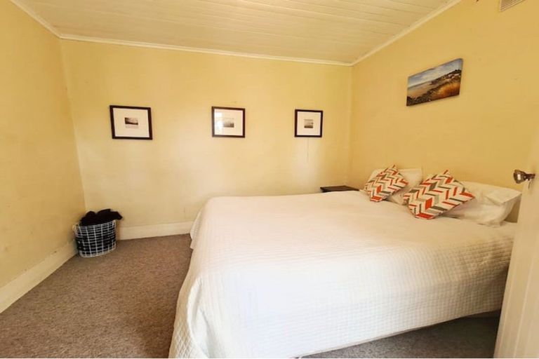 Photo of property in 18 Violet Street, Riverton/aparima, Riverton, 9822