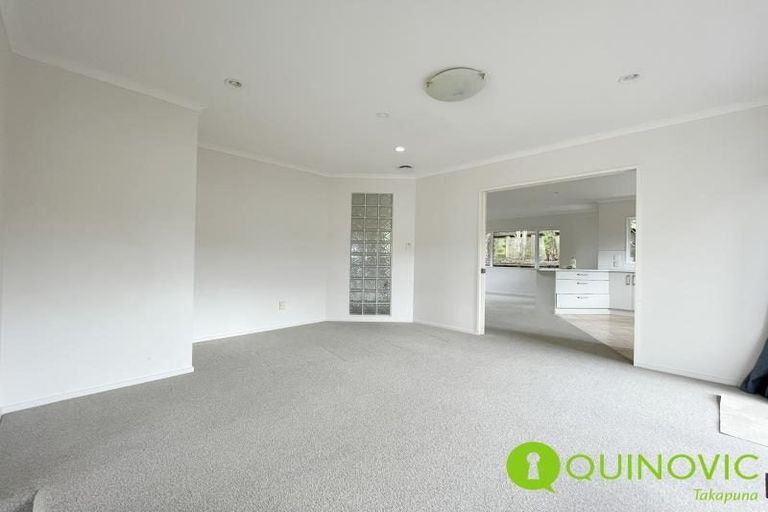 Photo of property in 28 Mulgan Way, Browns Bay, Auckland, 0630