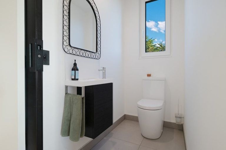 Photo of property in 28 Kitcheners Knoll Road, Kennedys Bush, Christchurch, 8025