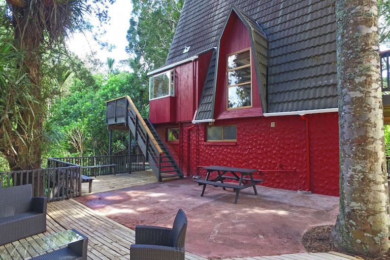 Photo of property in 336 Huia Road, Titirangi, Auckland, 0604