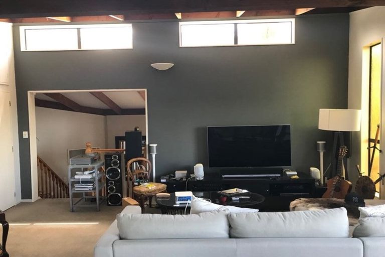 Photo of property in 1/9 Hythe Terrace, Mairangi Bay, Auckland, 0630