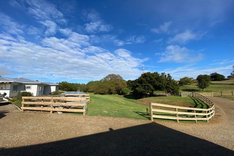 Photo of property in 26 Brynderwyn Road, Brynderwyn, Maungaturoto, 0587