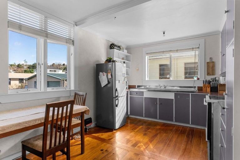 Photo of property in 30 Third Avenue, Avenues, Whangarei, 0110