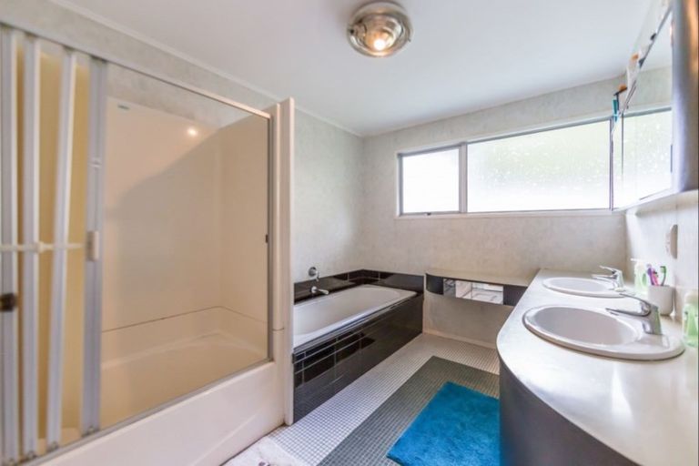 Photo of property in 7 Sykes Avenue, Hatfields Beach, Orewa, 0931