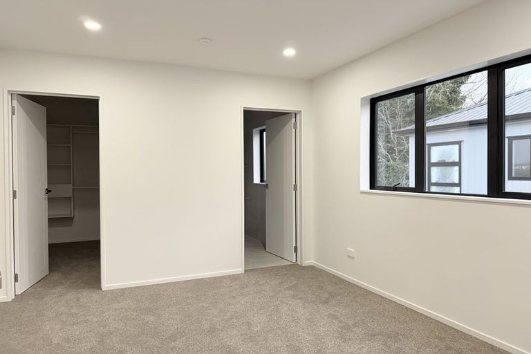Photo of property in 9 Kirrama Place, Conifer Grove, Takanini, 2112
