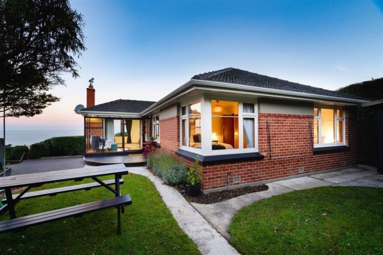 Photo of property in 20 Seaview Terrace, Kew, Dunedin, 9012