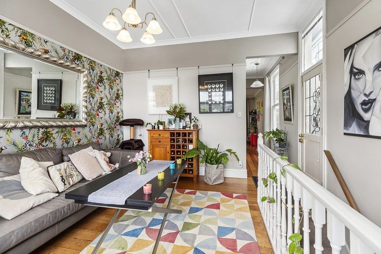 Photo of property in 25 Lawrence Street, Newtown, Wellington, 6021