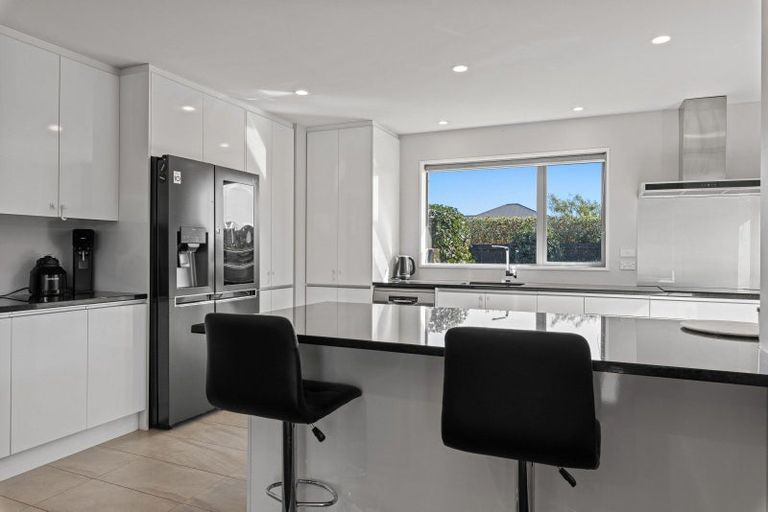 Photo of property in 25 Elba Crescent, Halswell, Christchurch, 8025