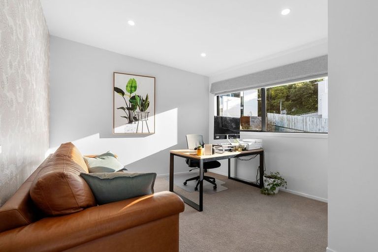 Photo of property in 3 Salmont Place, Kelburn, Wellington, 6012