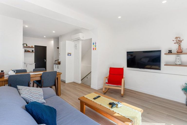 Photo of property in 10/72 Alfriston Road, Manurewa East, Auckland, 2102