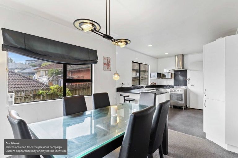 Photo of property in 1/20 Lowburn Place, Clover Park, Auckland, 2019