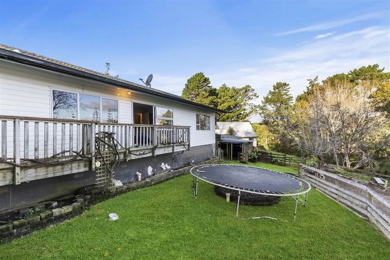 Photo of property in 46 Whites Road, Whitford, Howick, 2571