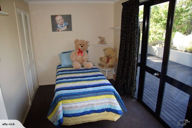 Photo of property in 49 Paynters Avenue, Strandon, New Plymouth, 4312