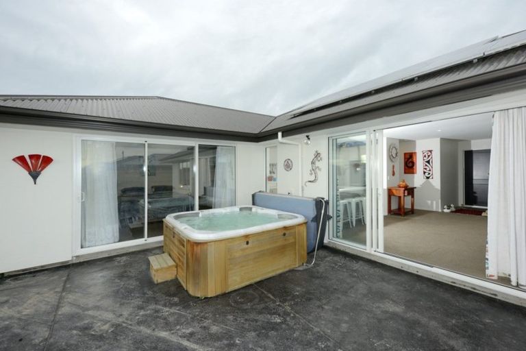 Photo of property in 30 Burnham School Road, Rolleston, 7614