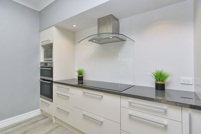 Photo of property in 8 Highfield Lane, Rangiora, 7400