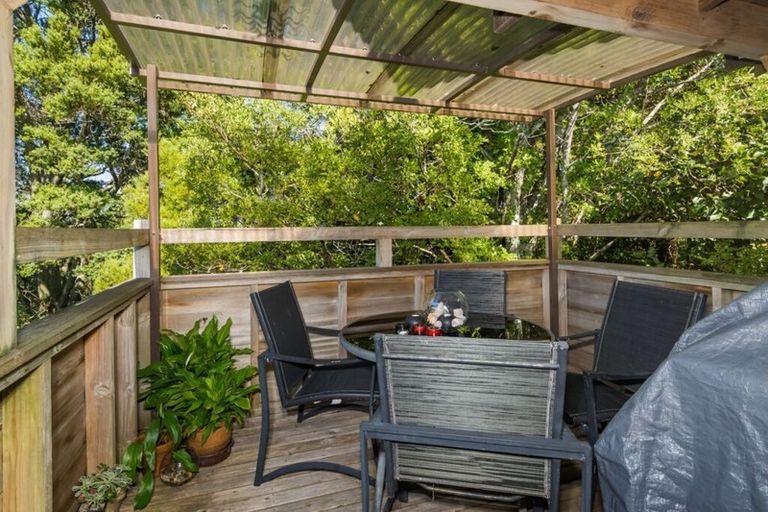 Photo of property in 81 Woodlands Crescent, Browns Bay, Auckland, 0630