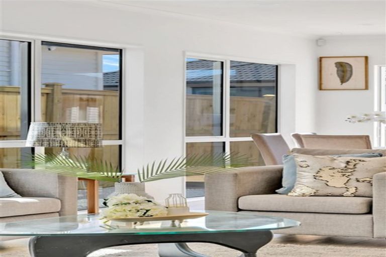 Photo of property in 76 Ksenia Drive, Flat Bush, Auckland, 2019