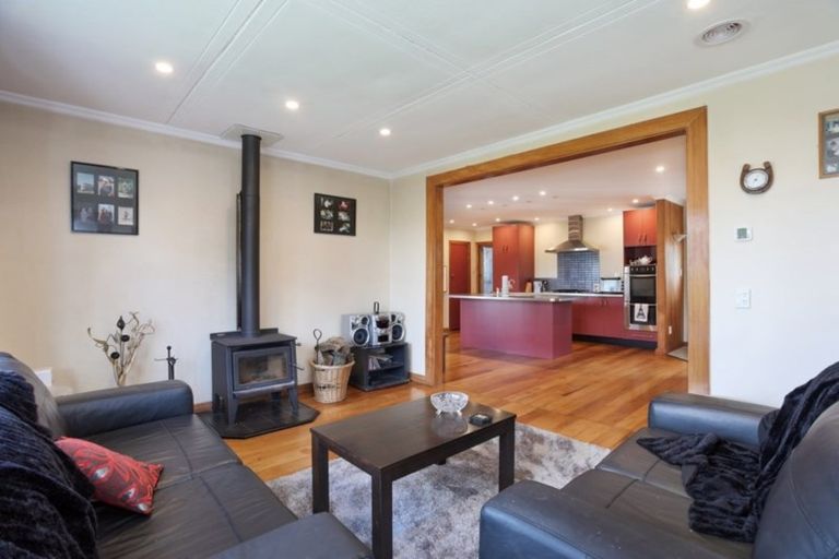 Photo of property in 41 Pukepapa Road, Marton, 4710