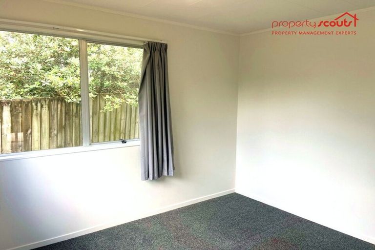 Photo of property in 4 Garton Drive, Massey, Auckland, 0614