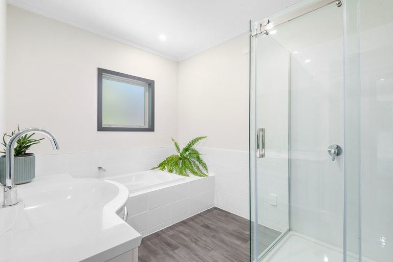 Photo of property in 6d Christie Street, Abbotsford, Dunedin, 9018