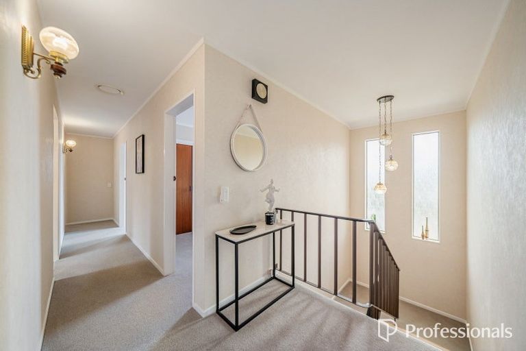 Photo of property in 14 Hibiscus Grove, Maungaraki, Lower Hutt, 5010