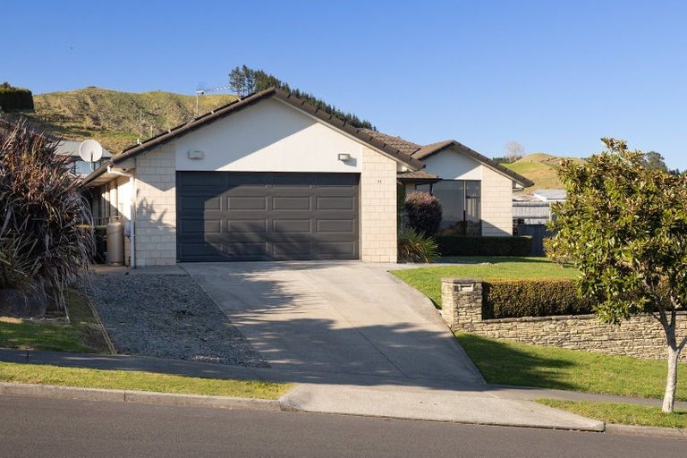 Photo of property in 11 Ballintoy Park Drive, Welcome Bay, Tauranga, 3175