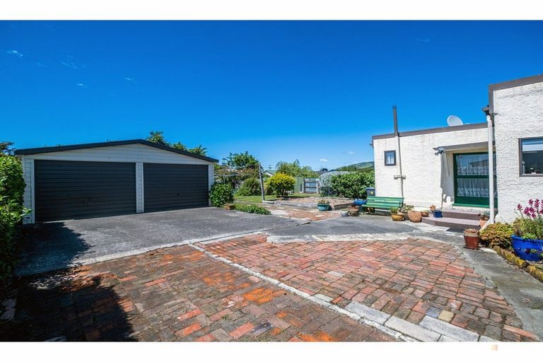 Photo of property in 39 Rhodes Street, Waimate, 7924