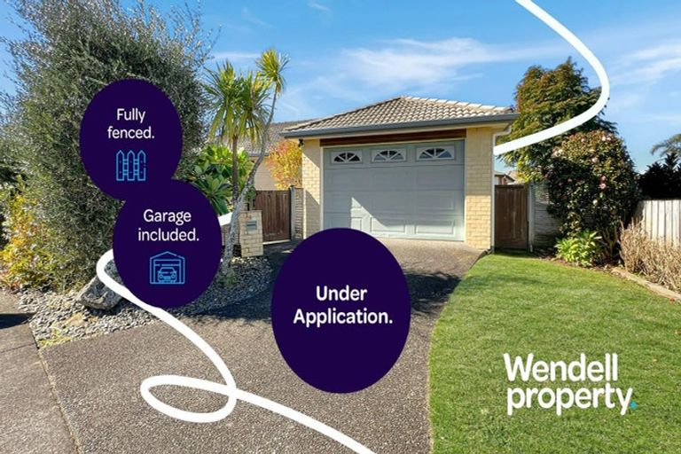 Photo of property in 4 Francis Skinner Place, Orewa, 0931