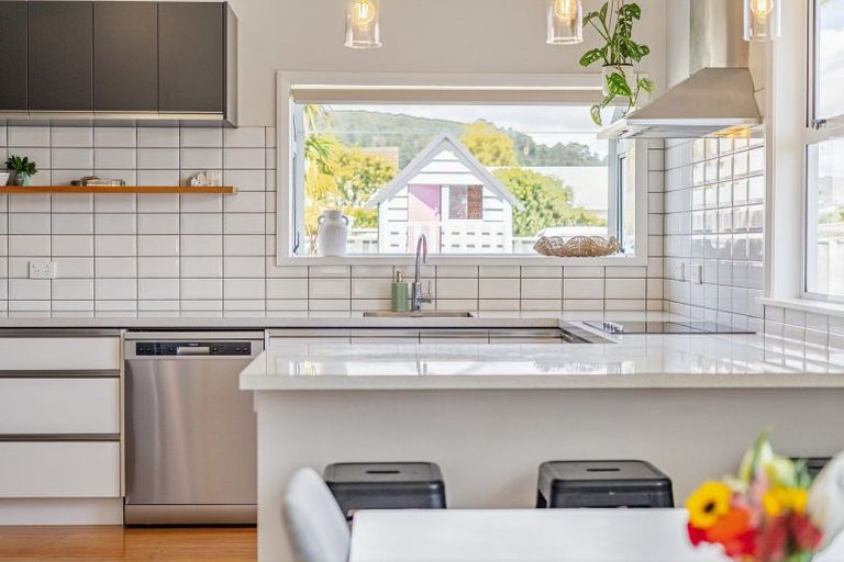 Photo of property in 13 Te Puni Grove, Elderslea, Upper Hutt, 5018