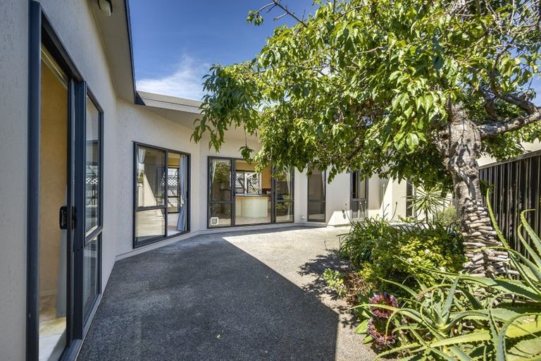 Photo of property in 83 Church Road, Taradale, Napier, 4112