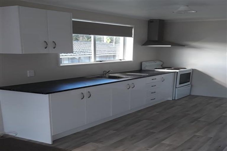 Photo of property in 87a Pinehaven Road, Pinehaven, Upper Hutt, 5019