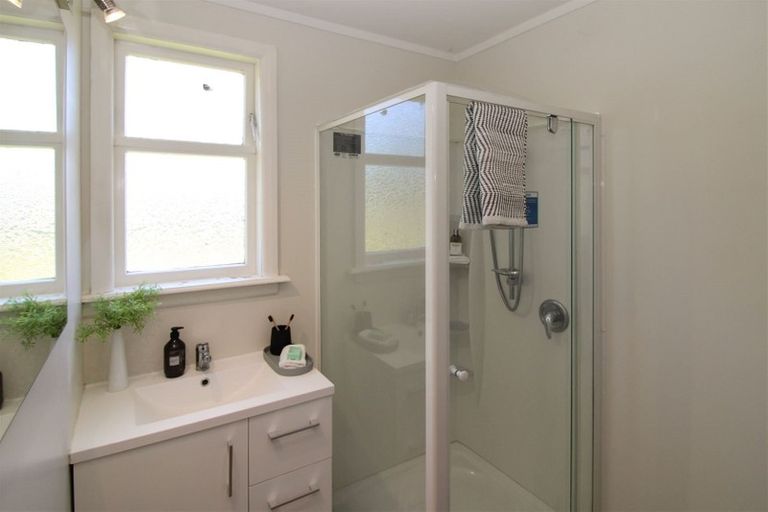 Photo of property in 284 High Street South, Carterton, 5713