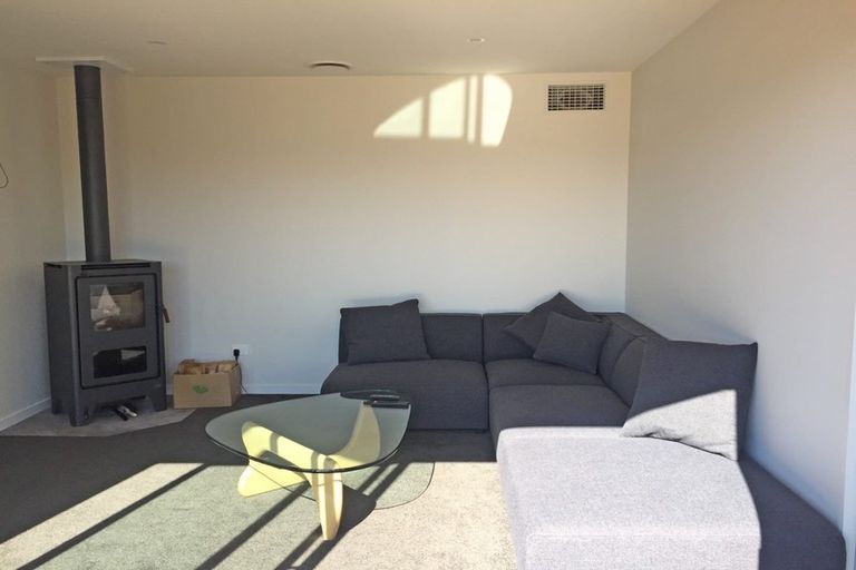 Photo of property in 7 Little Alpha Loop, Wanaka, 9305